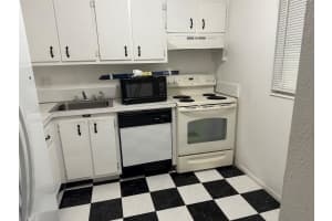 3090 NW 46th Avenue 212C, Lauderdale Lakes, FL 33313 - MLS#F10542780