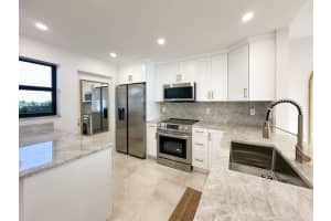 4800 Bayview Drive, Fort Lauderdale, FL 33308 - MLS#F10542783