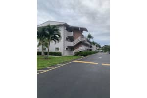 700 LAYNE BL 212, Hallandale Beach, FL 33009 - MLS#F10542809