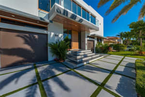 2631 NE 48TH CT, Lighthouse Point, FL 33064 - MLS#F10542840