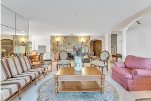 4490 NW 43rd St, Lauderdale Lakes, FL 33319 - MLS#F10542851