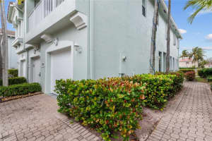 3067 Laurel Ridge Cir, Riviera Beach, FL 33404 - MLS#F10542905