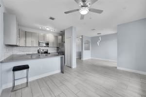 150 Jacaranda Country Club Dr 200, Plantation, FL 33324 - MLS#F10542907