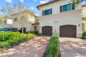 4226 N Dixie Hwy 99, Oakland Park, FL 33334 - MLS#F10542927