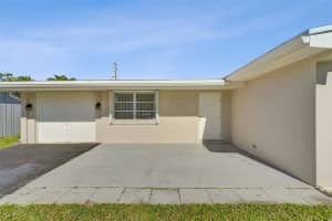 8211 NW 10th St, Pembroke Pines, FL 33024 - MLS#F10543009