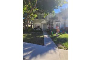 8121 San Carlos Cir 8121, Tamarac, FL 33321 - MLS#F10543021