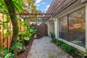 11927 SW 13th court -, Davie, FL 33325 - MLS#F10543111