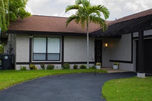 8211 Sw 13th Court, North Lauderdale, Fl 33068, North Lauderdale