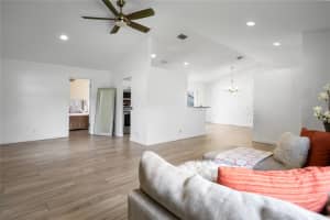 8211 SW 13th Ct, North Lauderdale, FL 33068 - MLS#F10543180