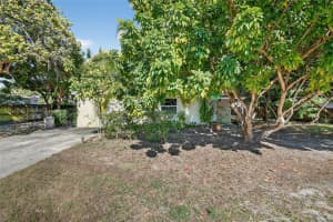 617 NW 43rd Ct, Oakland Park, FL 33309 - MLS#F10543195