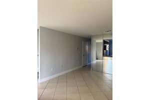 320 E Palm Cir E 320, Pembroke Pines, FL 33025 - MLS#F10543237