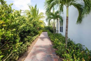 1759 124th Way, Pembroke Pines, FL 33028 - MLS#F10543297