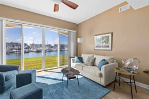 9 Harbour Isle Drive, Fort Pierce, FL 34949 - MLS#F10543313