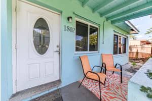 1802 Lauderdale Manor Dr, Fort Lauderdale, FL 33311 - MLS#F10543317