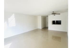 4848 NW 24th Ct 330, Lauderdale Lakes, FL 33313 - MLS#F10543346