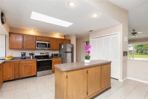 1550 SE Pratt St, Port Saint Lucie, FL 34983 - MLS#F10543377