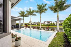 10595 S Lago Vista Cir, Parkland, FL 33076 - MLS#F10543425