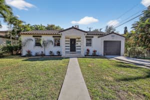 631 Curtiss Pkwy, Miami Springs, FL 33166 - MLS#F10543442