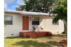 7553 Farragut Street, Hollywood, FL 33024 Sold 01/23/26