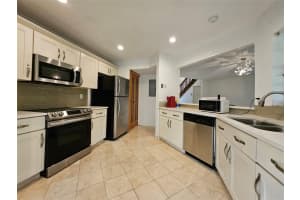 9329 W Sunrise Boulevard 9329, Plantation, FL 33322 Sold 02/25/26