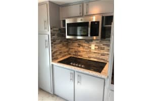 2050 39th Street, Fort Lauderdale, FL 33308 - MLS#F10543494