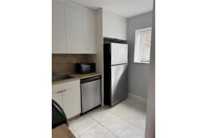 313 Gardens Drive, Pompano Beach, FL 33069 - MLS#F10543875