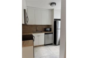 313 Gardens Drive, Pompano Beach, FL 33069 - MLS#F10543875