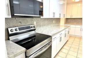 7355 4th Avenue, Hialeah, FL 33014 - MLS#F10543903