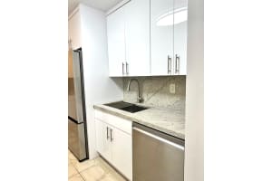 7355 4th Avenue, Hialeah, FL 33014 - MLS#F10543903