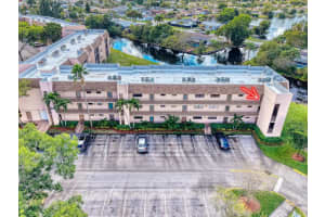 10466 Sunrise Lakes Boulevard, Sunrise, FL 33322 - MLS#F10544082