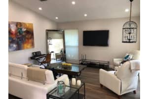 60 Forest Circle, Hollywood, FL 33026 - MLS#F10544165