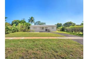 3310 43rd Avenue, Lauderdale Lakes, FL 33319 - MLS#F10544172