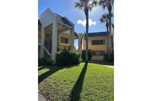 720 Meadows Circle, Boynton Beach, FL 33436 - MLS#F10544215