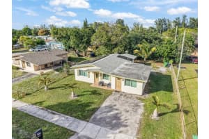 2711 24th Court, Fort Lauderdale, FL 33311 - MLS#F10544218