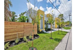 560 12th Street, Fort Lauderdale, FL 33311 - MLS#F10544631