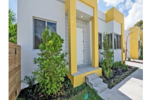 560 12th Street, Fort Lauderdale, FL 33311 - MLS#F10544631