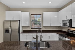 1033 17th Way, Fort Lauderdale, FL 33304 - MLS#F10544764