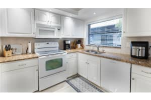 6060 Falls Circle Drive, Lauderhill, FL 33319 - MLS#F10544812