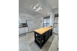 6060 Falls Circle Drive, Lauderhill, FL 33319 - MLS#F10544812