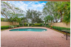 2466 Bay Isle Court, Weston, FL 33327 - MLS#F10544814