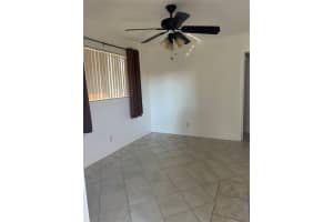 541 Ne 45th Street 17, Boca Raton, Fl 33431 Boca Raton, FL 33431 - Off Market