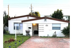 1960 173rd Street, North Miami Beach, FL 33162 - MLS#F10544945