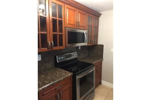 120 Lakeview Drive, Weston, FL 33326 - MLS#F10545073