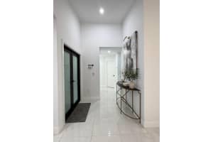 8455 190th Terrace, Hialeah, FL 33015 - MLS#F10545101