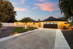 700 Old Nob Hill Road, Plantation, FL 33324 - MLS#F10545133