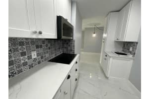 649 Oakland Park Boulevard, Wilton Manors, FL 33311 - MLS#F10545140