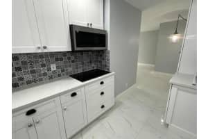 649 Oakland Park Boulevard, Wilton Manors, FL 33311 - MLS#F10545140