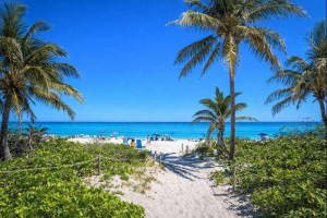 1985 Ocean Drive, Hallandale Beach, FL 33009 - MLS#F10545152