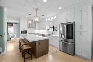 72 Chaucer Lane, Boca Raton, FL 33432 - MLS#F10545242