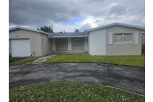 7733 Embassy Boulevard, Miramar 7733 Embassy Boulevard, Miramar